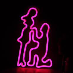 Neon Demande en Mariage