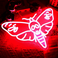 Neon Papillon Tête de Mort